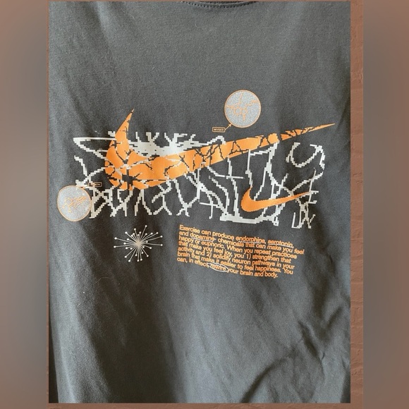 Nike Dri-FIT Wild Clash Men’s Size Medium Graphic Grey Long sleeve T-shirt NWT - Picture 7 of 11